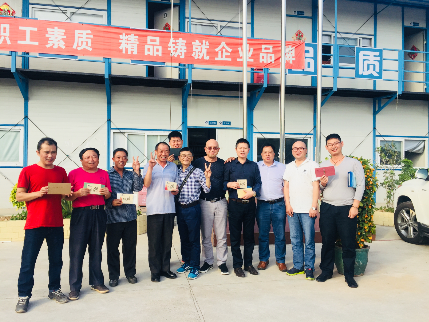 一份生日禮物，一份關(guān)愛